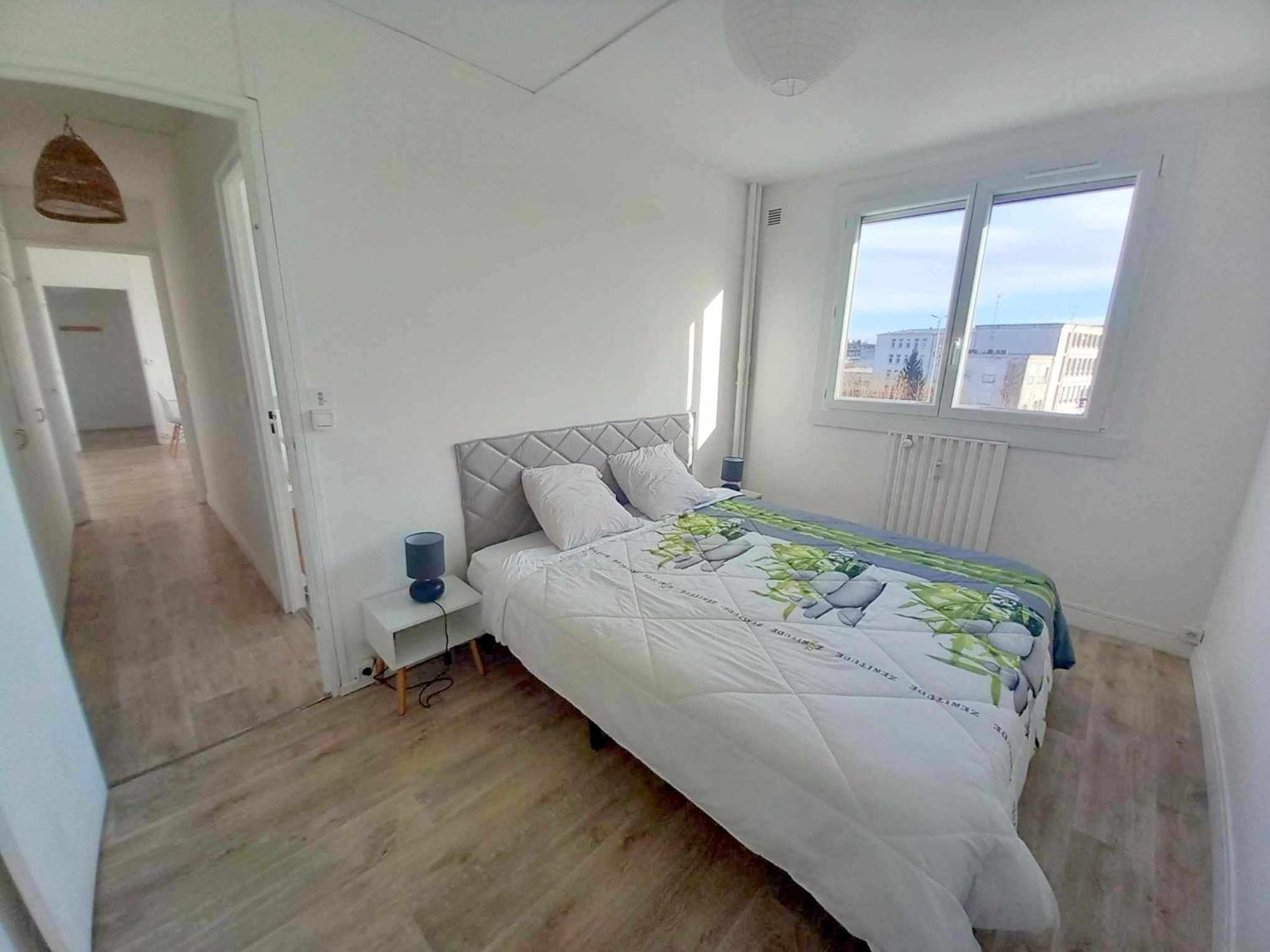 Appartement T3 57M2 Avec Balcon Proche Gare Sncf, Wifi Et Cafe Et The Offerts à Orléans Extérieur photo