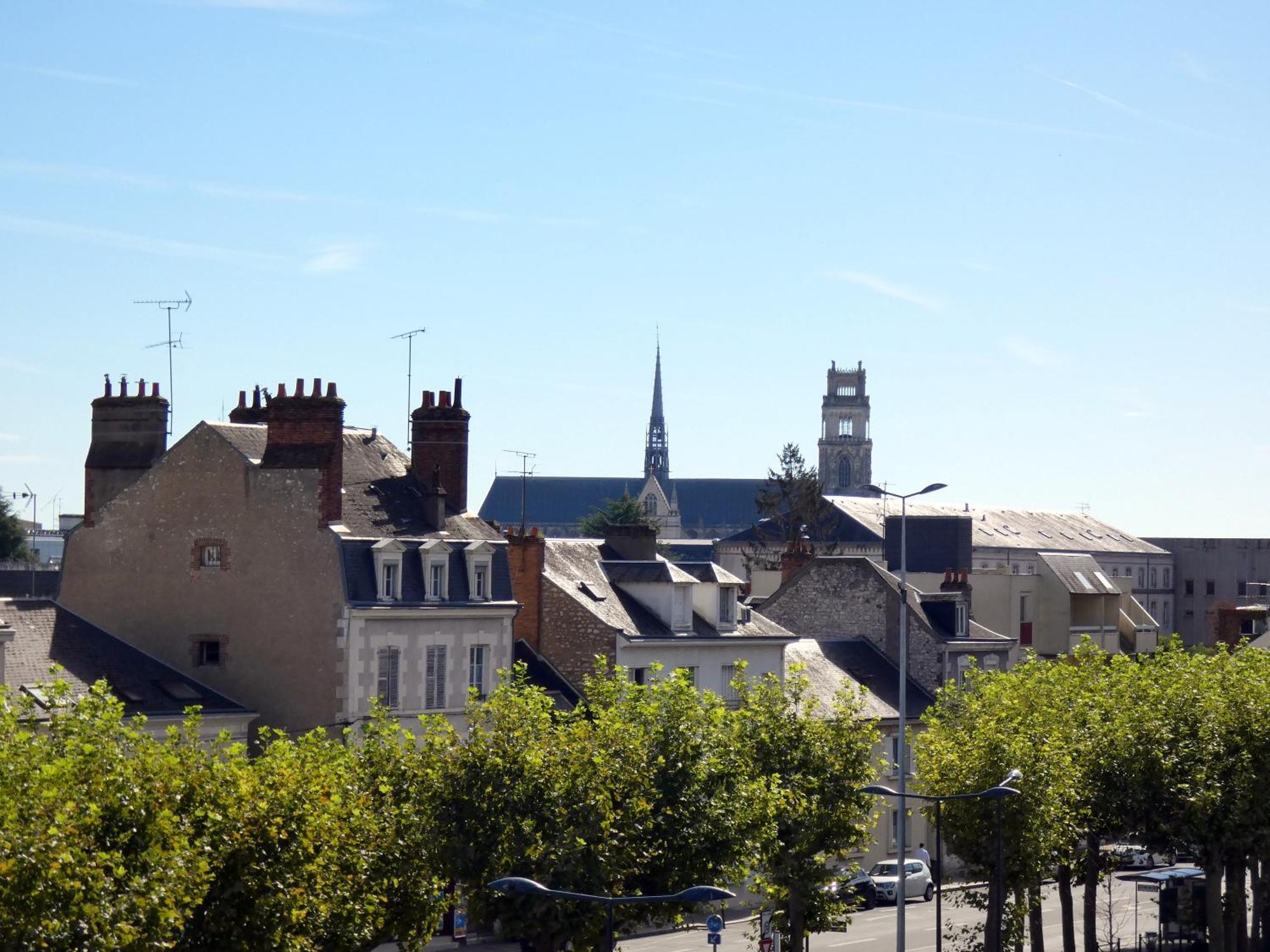Appartement T3 57M2 Avec Balcon Proche Gare Sncf, Wifi Et Cafe Et The Offerts à Orléans Extérieur photo